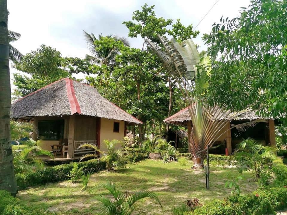 Sulu Sunset Beach Resort Nauhang Εξωτερικό φωτογραφία